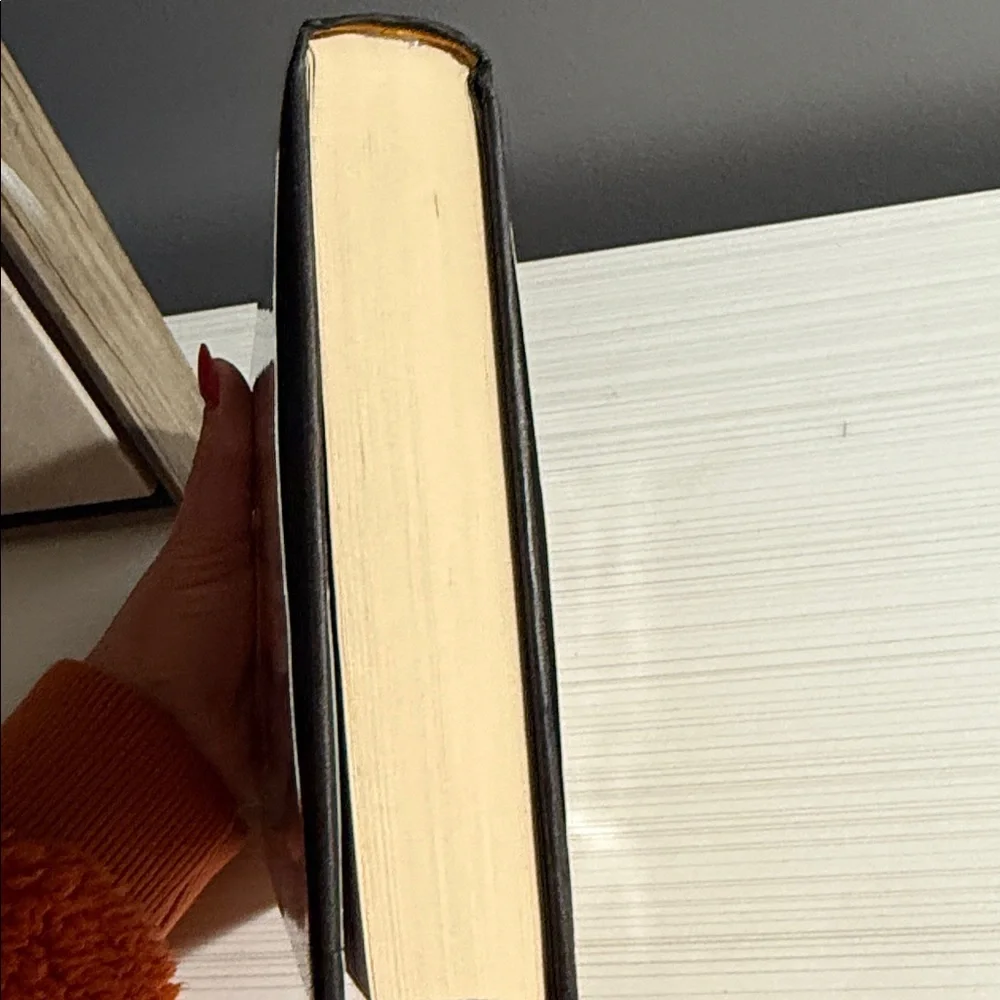 Harlan Coben 'Win' Hardcover Book - Picture 4 of 4